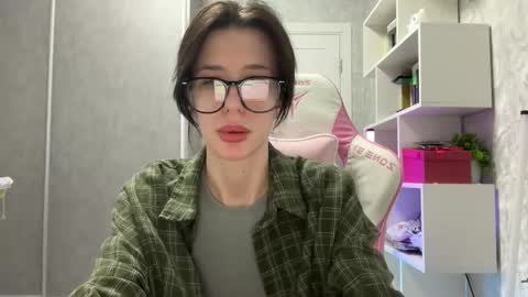 Bloom  online show from December 15, 7:41 pm