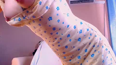Elli  online show from June 27, 10:49 am