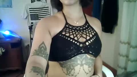 Love online show from May 1, 8:28 am