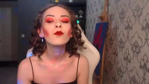 Fascinating   Eyes online show from July 15, 7:07 pm