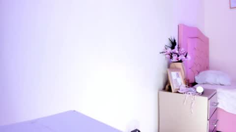 Zoe online show from June 30, 8:52 pm