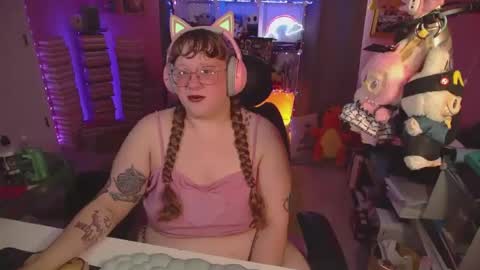 FatVeronica online show from June 20, 9:40 pm