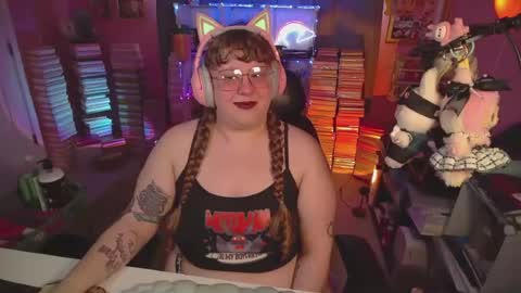 FatVeronica online show from June 28, 5:19 pm