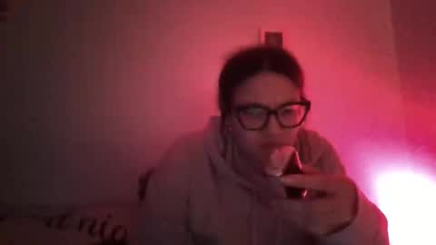 Soley online show from February 12, 2:46 am