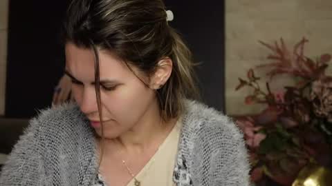FeliciaKrige online show from May 1, 7:06 pm