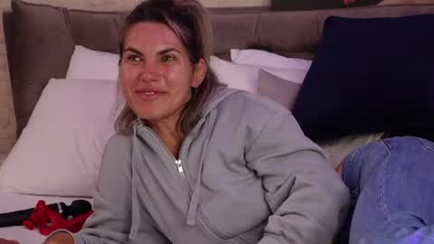 FeliciaKrige online show from July 12, 10:10 pm