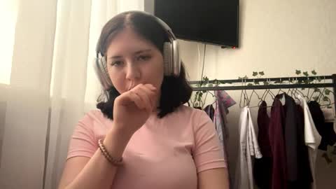 Candy online show from April 21, 2:13 pm