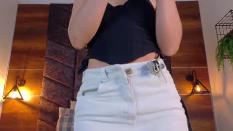 FERNANDA BROWN  online show from July 25, 7:54 pm
