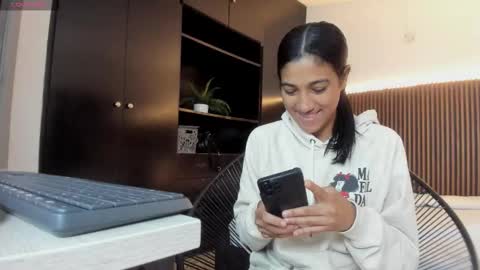 Snapshot of ffreyja_ chatting on October 13, 4:53 pm Freyja online show from October 13, 4:53 pm