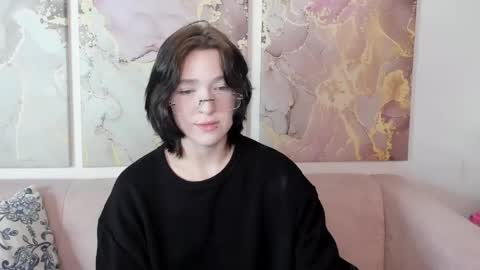 fiamoory online show from May 28, 1:58 am