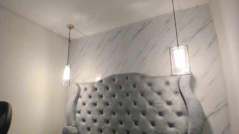   online show from February 10, 11:57 am