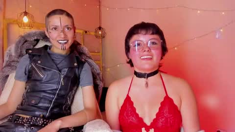   online show from May 1, 12:30 pm
