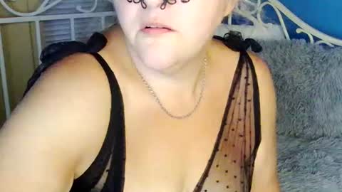 fifimatthews online show from July 16, 2:16 am