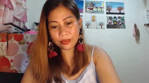 filipina beauty. online show from February 24, 3:20 pm