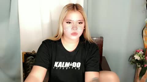  Angela  DONT FORGET TO FOLLOW AND GIVE ME APPRECIATION online show from December 27, 7:40 am