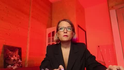 Lady online show from March 12, 7:05 pm