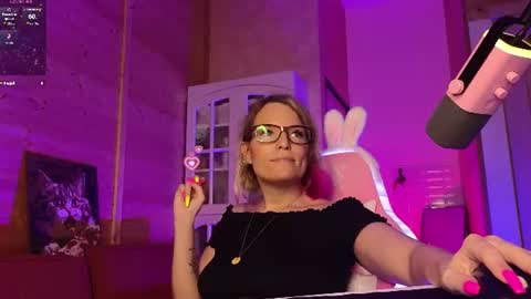 Lady online show from June 17, 4:41 pm