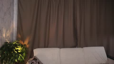 Emily online show from July 28, 4:10 am