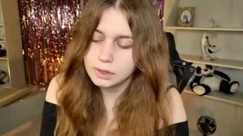 fiora online show from August 9, 5:56 am