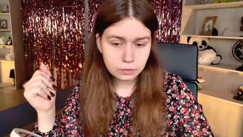 fiora online show from May 6, 5:22 am