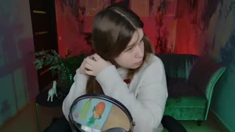 fiora online show from February 9, 5:19 am