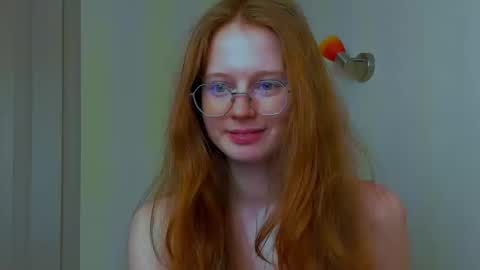 fire_luna online show from March 14, 9:10 am