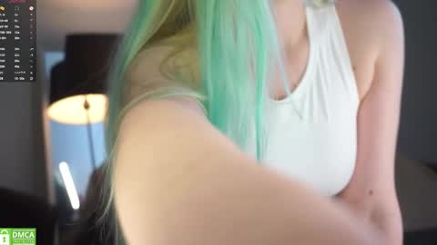 Lisa online show from October 2, 8:03 pm