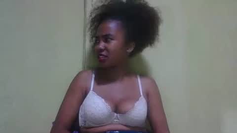 Snapshot of fleurissa chatting on October 16, 9:39 pm fleurissa online show from October 16, 9:39 pm