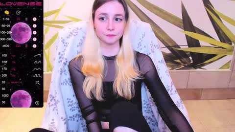 Snapshot of fleximona chatting on February 16, 7:38 pm FlexiMona online show from February 16, 7:38 pm