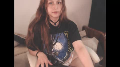 flor3citarockera online show from April 3, 1:31 pm