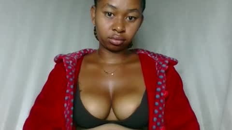 florencia011 online show from December 14, 10:15 pm