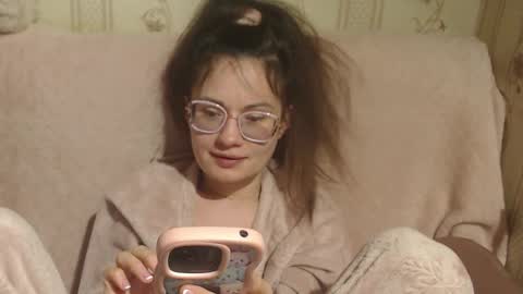 say meow and send tip  online show from March 11, 7:05 pm