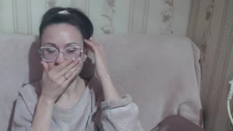 say meow and send tip  online show from March 5, 11:50 am