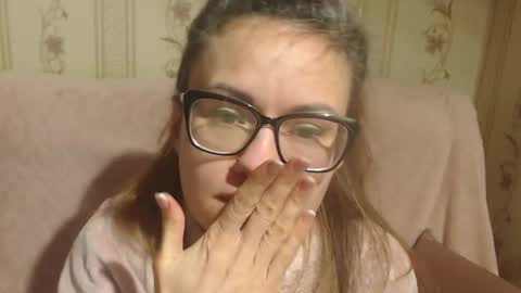 say meow and send tip  online show from January 17, 2:41 am