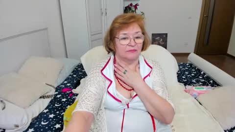 Flowerlower online show from February 17, 9:41 am