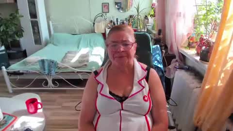 Flowerlower online show from July 28, 12:48 pm