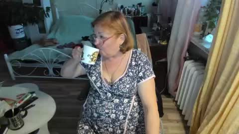 Flowerlower online show from June 6, 6:47 pm
