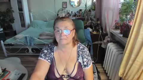 Flowerlower online show from July 28, 6:20 pm