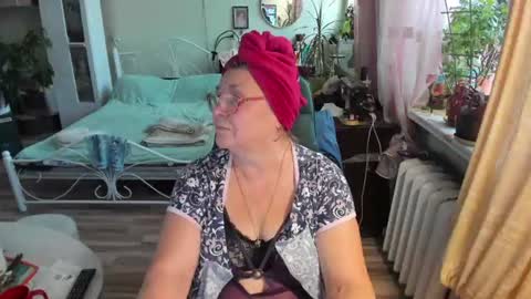 Flowerlower online show from July 28, 5:13 pm