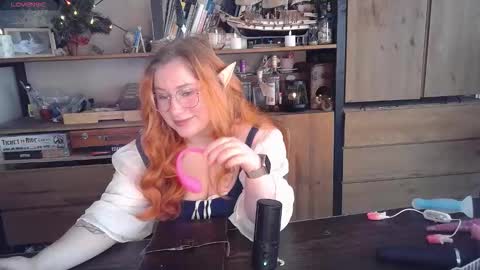 Fluffy Kity online show from December 5, 11:11 am