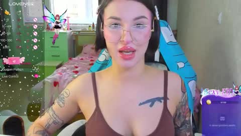 folinskaayaa online show from December 14, 6:19 am