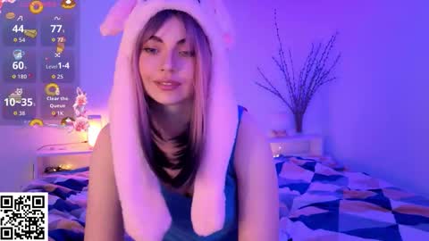 forevarrr online show from March 11, 9:02 am