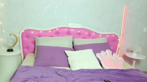 Lily online show from October 24, 2:07 am