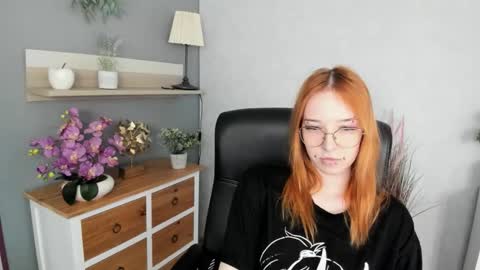 Sonya online show from May 13, 1:17 pm