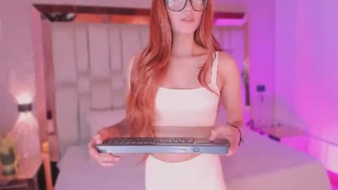 fox with 3 xs  online show from July 18, 8:11 pm