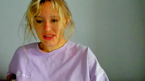 Foxy online show from May 14, 12:38 am