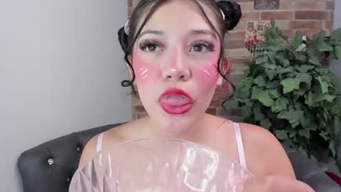 Loren online show from June 27, 12:22 pm