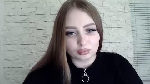 Alice online show from November 25, 7:47 pm