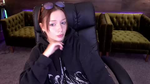 Snapshot of foxymayy chatting on September 20, 1:20 pm Maya online show from September 20, 1:20 pm