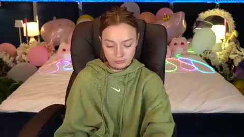 Maya online show from July 13, 4:52 pm